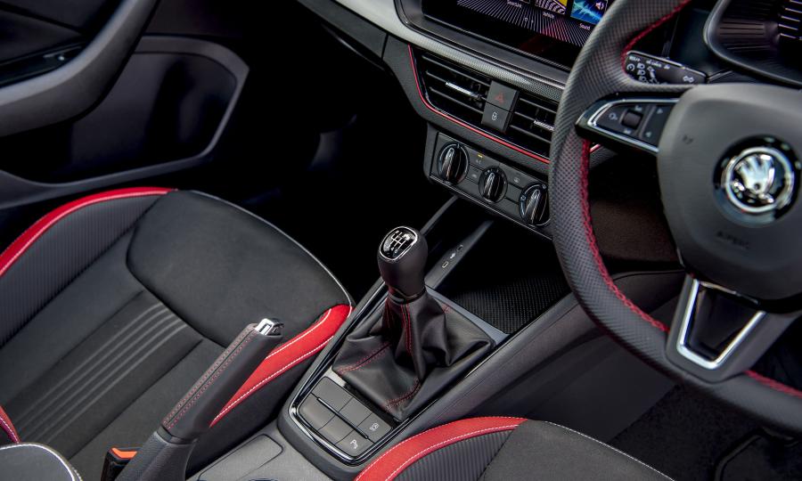 Интерьер Skoda Scala Monte Carlo 2020 года  (UK) (фото 27 из 31)
